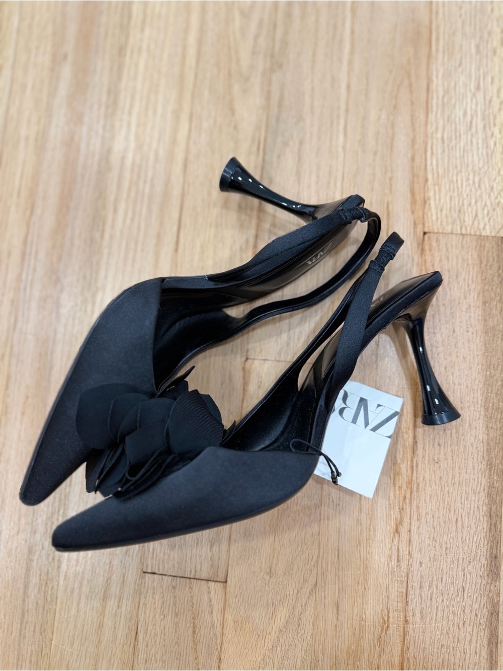Pointed Slingback Heels with Layered Floral Appliqué - Picture 5 of 12